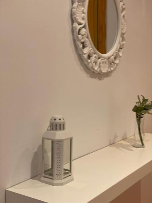 Rooms In Spacious Beach Flat In Valencia Bagian luar foto